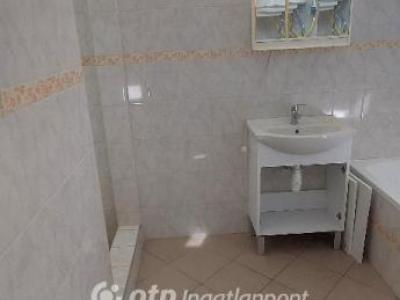 Eladó családi ház Csépa