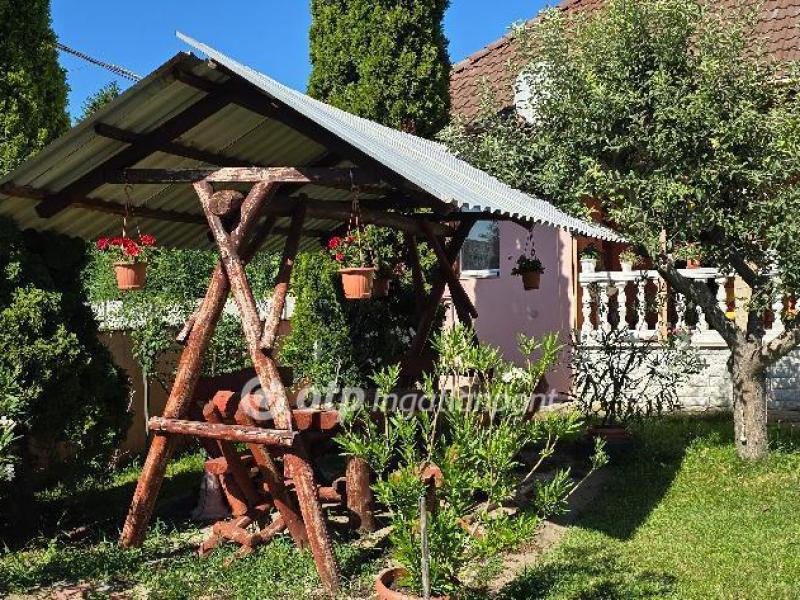 Eladó családi ház Nyírábrány