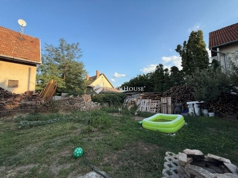 Eladó házrész Vecsés