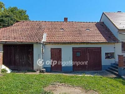 Eladó családi ház Bakonybél