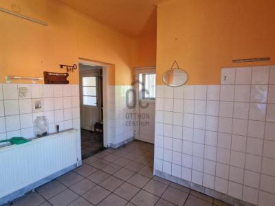 Eladó családi ház Budapest
