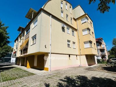Eladó lakás Debrecen