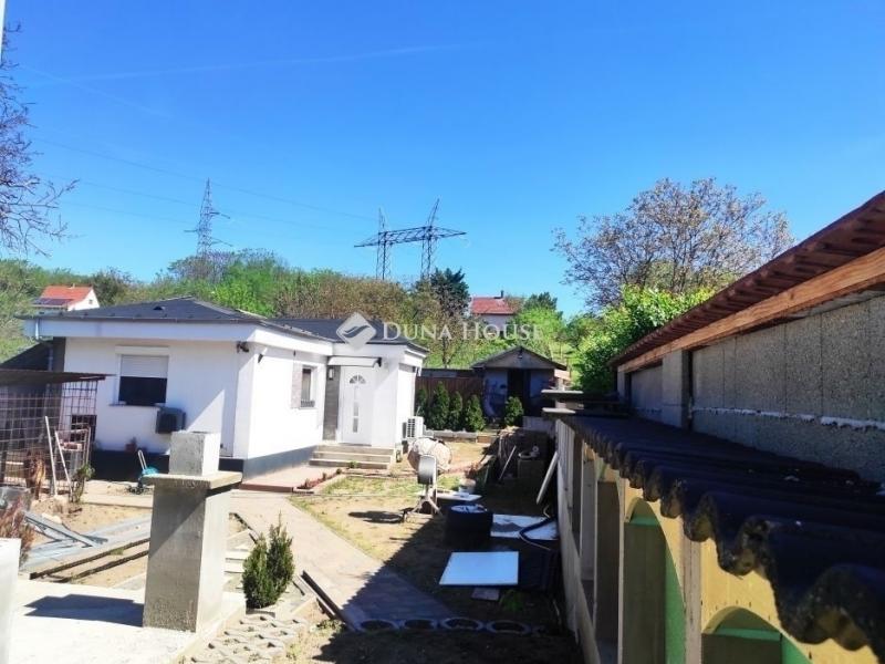 Eladó családi ház Mogyoród