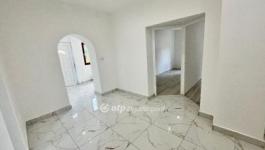 Eladó családi ház Újszász