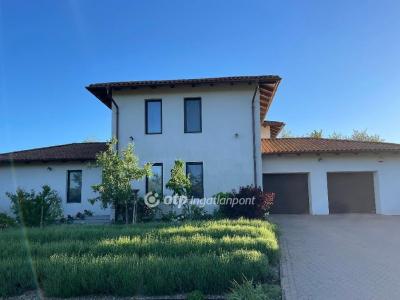 Eladó családi ház Nyírpazony