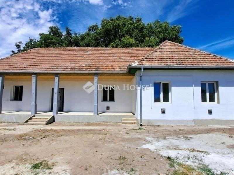 Eladó családi ház Zsámbok