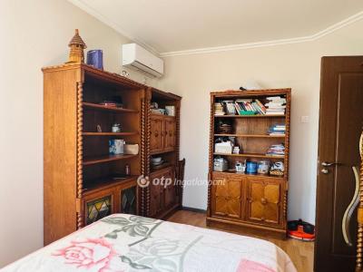 Eladó családi ház Mikepércs