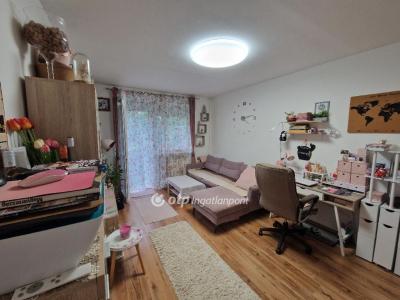 Eladó lakás Debrecen