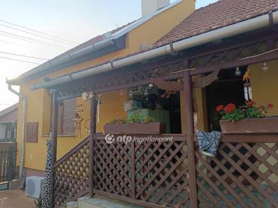 Eladó családi ház Hajdúnánás