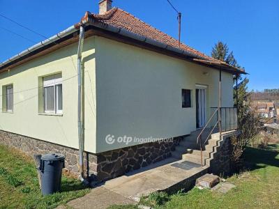 Eladó családi ház Parád