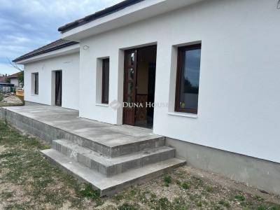 Eladó családi ház Pilis