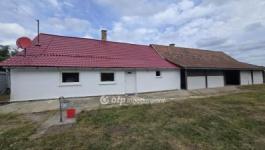 Eladó családi ház Nádudvar