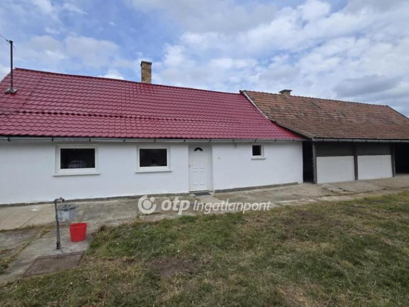 Eladó családi ház Nádudvar