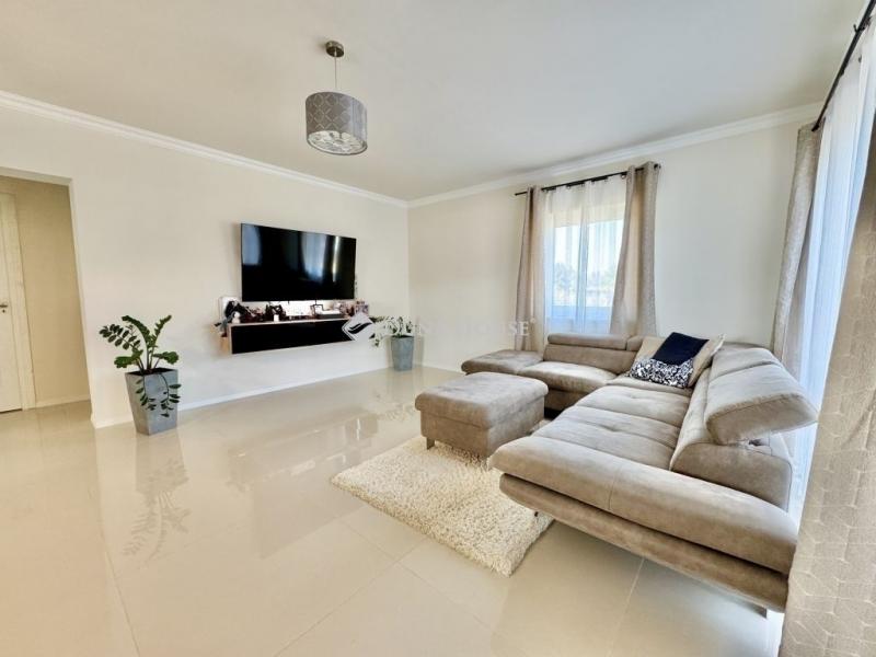 Eladó családi ház Kóka