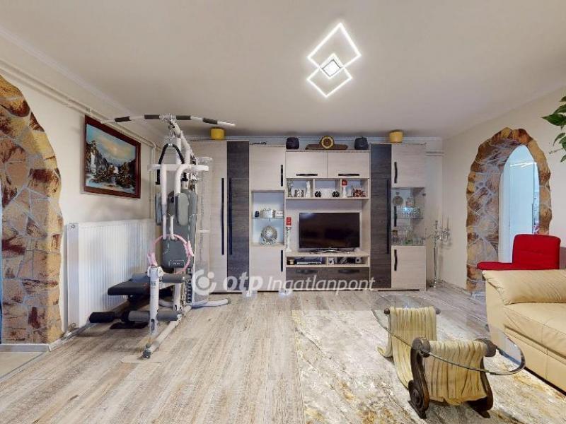 Eladó családi ház Mezőkövesd