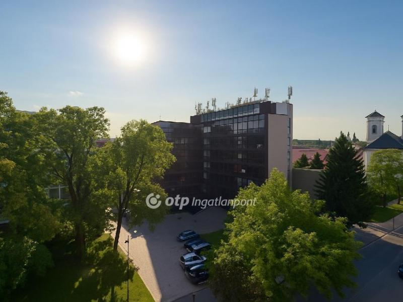 Eladó lakás Eger