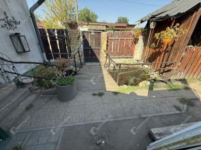 Eladó családi ház Monor