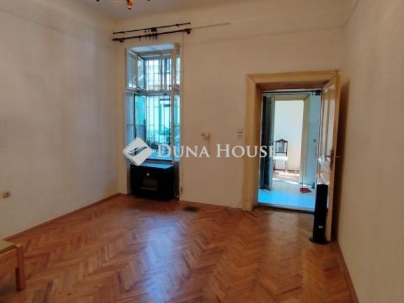 Eladó lakás Budapest