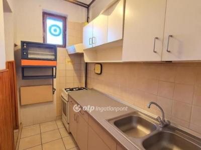 Eladó családi ház Budapest