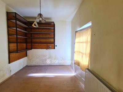 Eladó családi ház Budapest