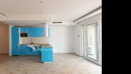 Eladó lakás Balatonkenese