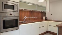 Eladó lakás Komló