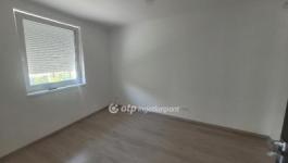 Eladó lakás Jászberény