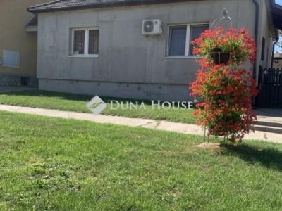 Eladó családi ház Hőgyész