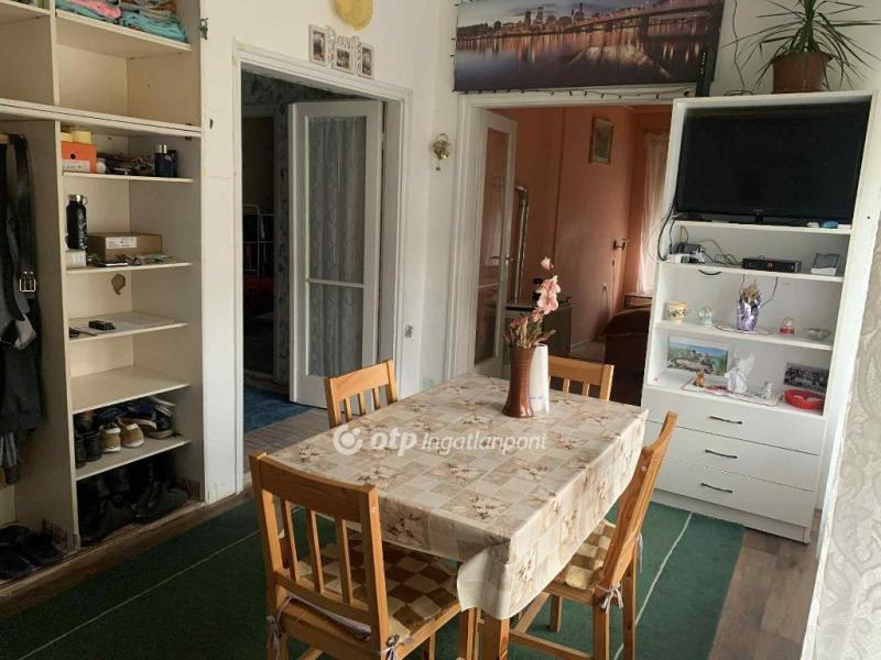 Eladó családi ház Cegléd