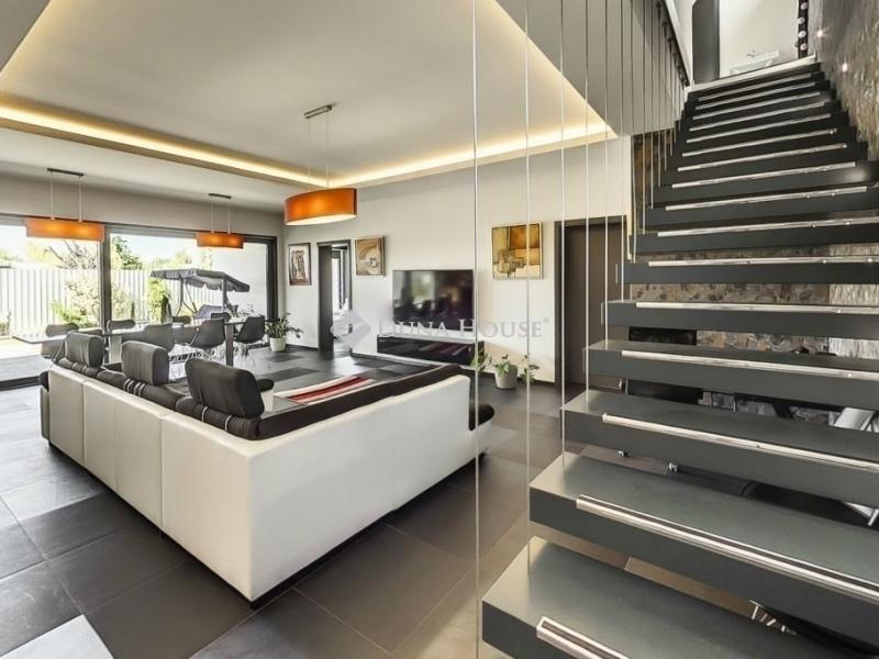 Eladó családi ház Dabas