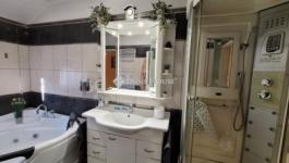 Eladó családi ház Vecsés