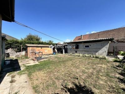 Eladó családi ház Vecsés