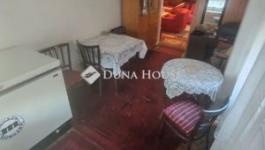 Eladó családi ház Úri