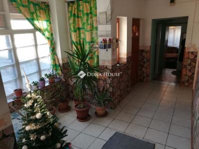 Eladó családi ház Pécs