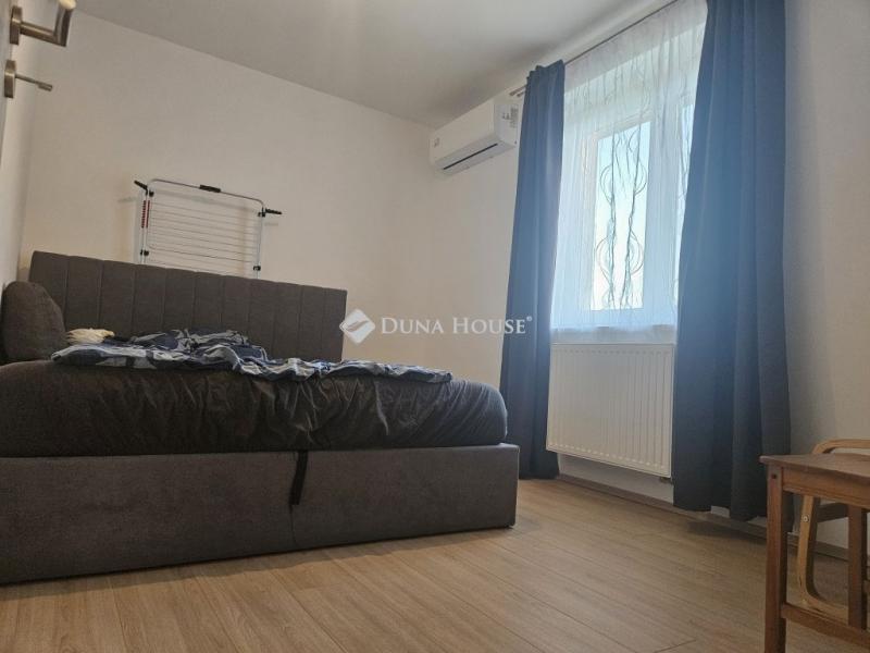 Eladó családi ház Győrság