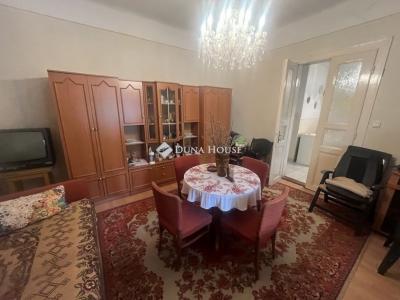Eladó családi ház Budapest