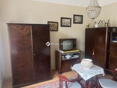 Eladó családi ház Budapest