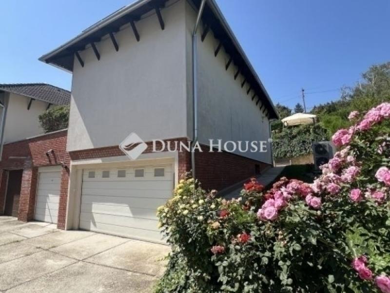 Eladó sorház Pécs