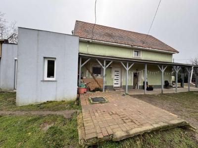 Eladó családi ház Budapest