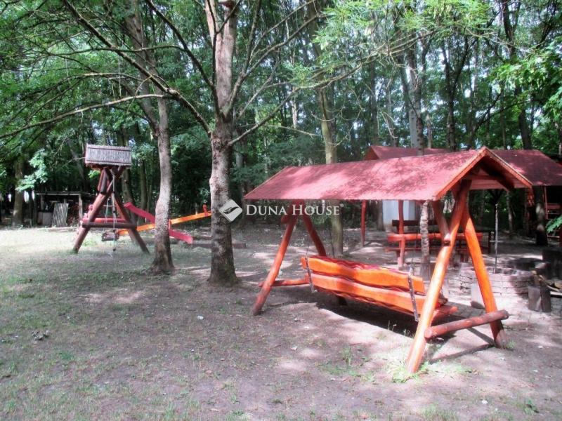 Eladó külterületi telek Gyula