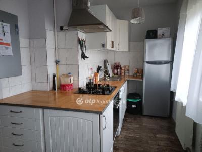 Eladó családi ház Pécel