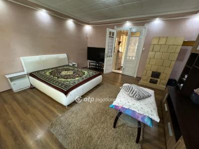 Eladó családi ház Kunmadaras