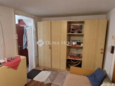 Eladó nyaraló Tatabánya