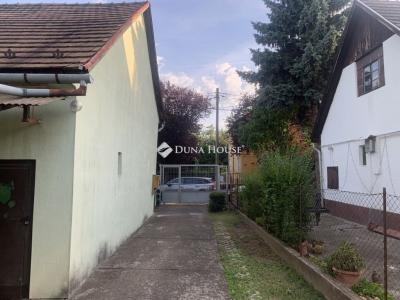 Eladó családi ház Budapest