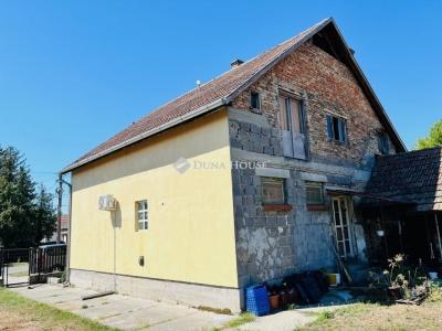 Eladó családi ház Tápiószecső