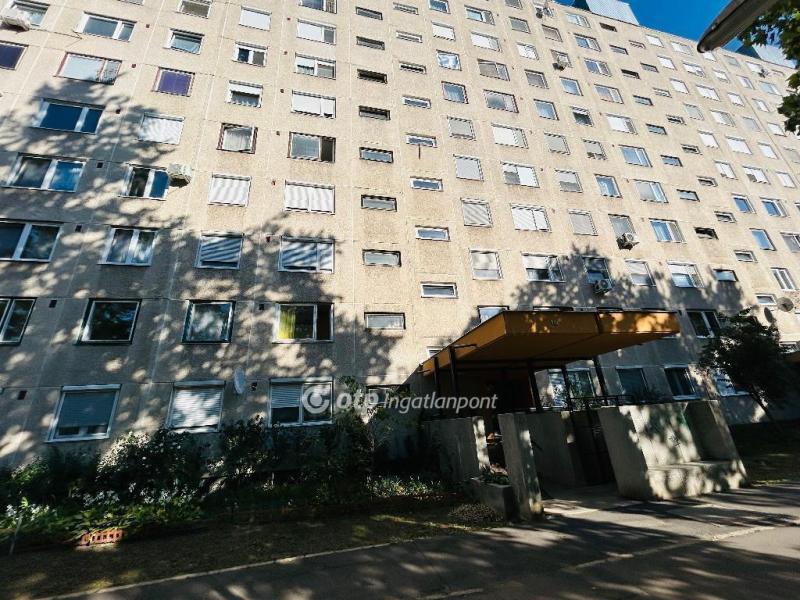 Eladó lakás Debrecen
