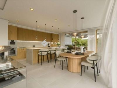 Eladó családi ház Budapest