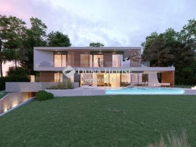 Eladó családi ház Budapest