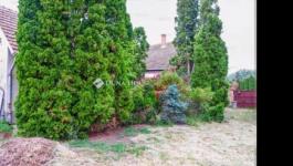 Eladó családi ház Szeged