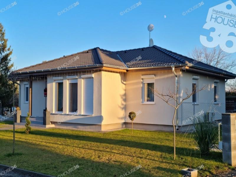 Eladó családi ház Kecskemét